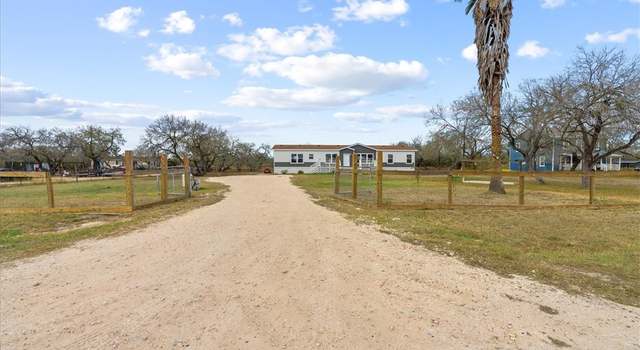 Photo of 584 County Road 323, Orange Grove, TX 78372