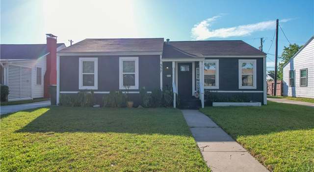 Photo of 357 W Saxet Dr, Corpus Christi, TX 78408