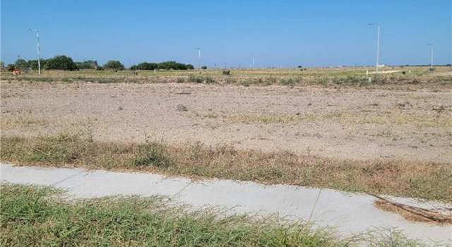 Photo of 3650 Sahar Lake Dr, Corpus Christi, TX 78410