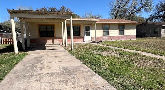 Photo of 310 SW 6th St, Premont, TX 78375