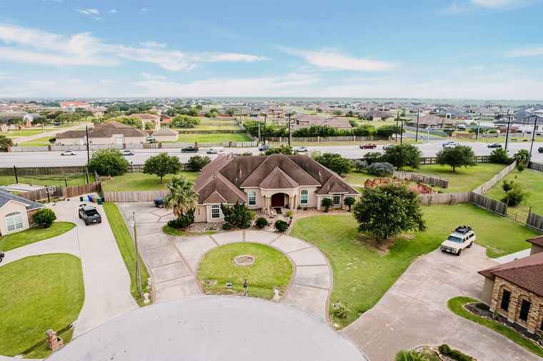 Photo of 5325 Wild Olive Corpus Christi, TX 78413