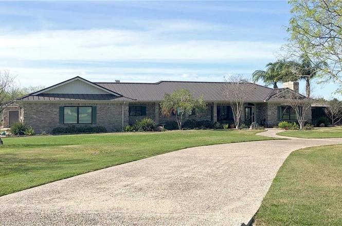 3448 Newcastle Dr, Corpus Christi, TX 78418 | MLS# 358122 ...