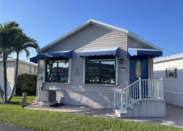 Property at 286 Nettles Blvd, Jensen Beach, FL 34957, 2 beds, 2 baths