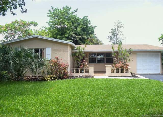 Property at 8964 SW 53rd St, Cooper City, FL 33328, 2 beds, 2 baths