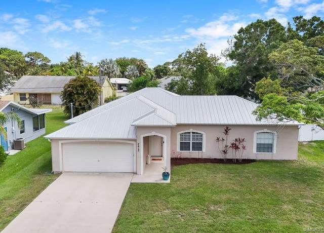 Property at 2412 SE Gillette Ave, Port St Lucie, FL 34952, 3 beds, 2 baths