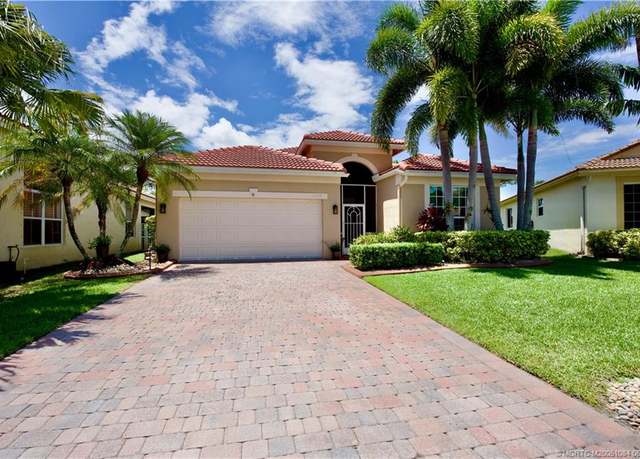 Property at 2688 SE Castle Pine Pl, Stuart, FL 34997, 3 beds, 2 baths