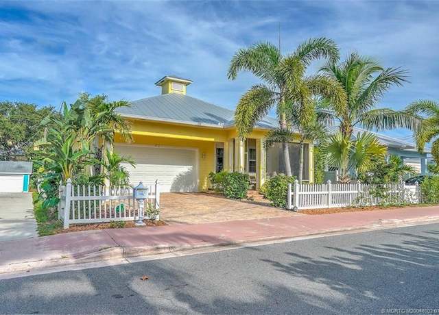 Property at 412 SW Akron Ave, Stuart, FL 34994, 4 beds, 3 baths