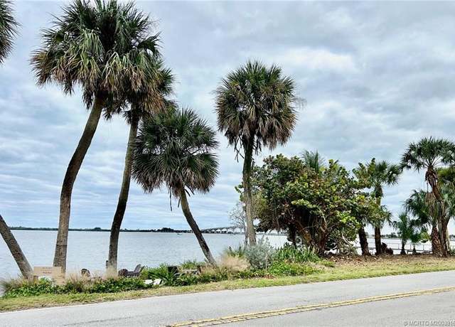 Property at 4158+4160 NE Indian River Dr, Jensen Beach, FL 34957, 6 beds, 3 baths