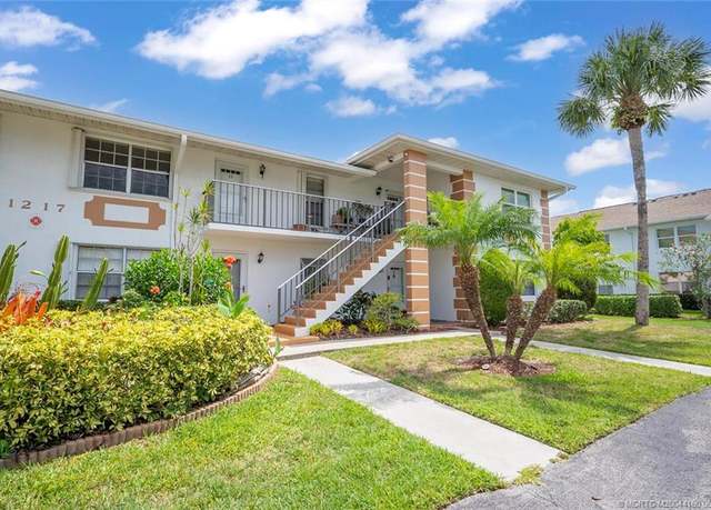 Property at 1217 S Lakes End Dr Unit E2, Fort Pierce, FL 34982, 2 beds, 2 baths