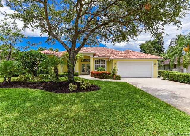 Property at 5319 SW Landing Creek Dr, Palm City, FL 34990, 3 beds, 2.5 baths