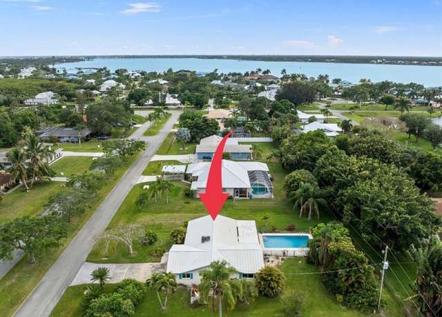 Property at 2416 NW Everglades Blvd, Stuart, FL 34994, 3 beds, 2 baths