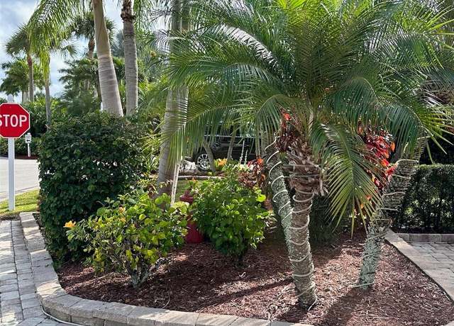 Property at 461 NW Sandtrap Ln, Port Saint Lucie, FL 34986