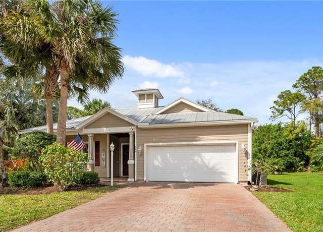 Property at 446 NE Little Mullet Ct, Port Saint Lucie, FL 34983, 3 beds, 3 baths