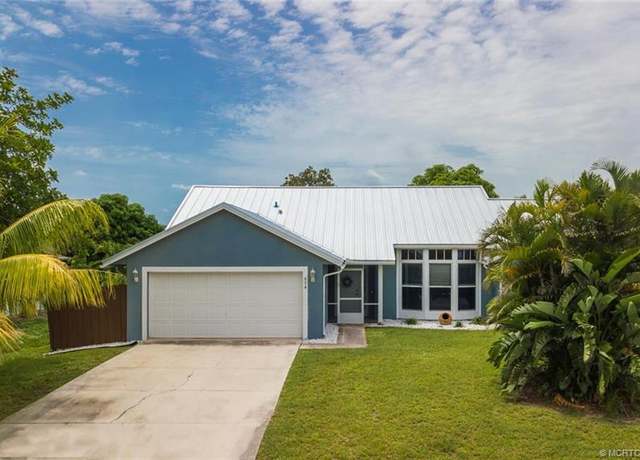 Property at 674 SW Sandbar Ter SW, Port Saint Lucie, FL 34953, 3 beds, 2 baths
