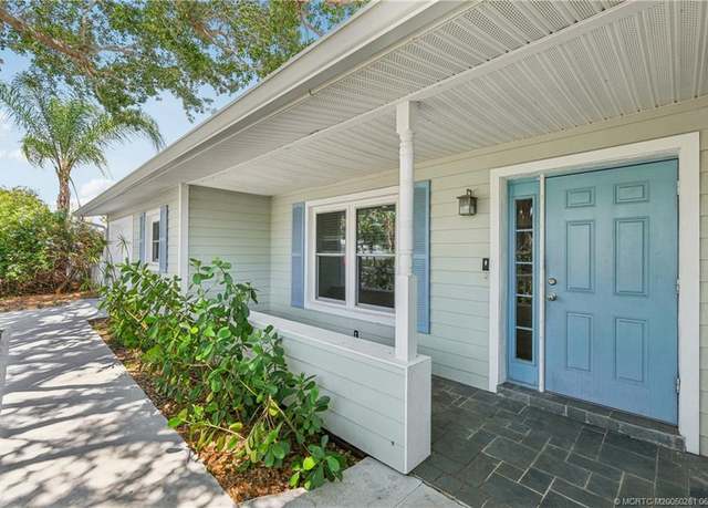 Property at 338 SW Winnachee Dr, Stuart, FL 34994, 2 beds, 2 baths