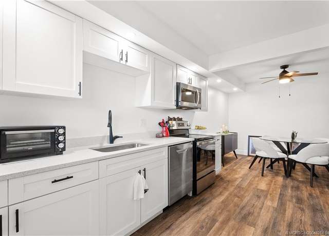 Property at 1210 SE Parkview Pl Unit E5, Stuart, FL 34994, 3 beds, 2 baths