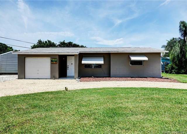 Property at 4701 SE Edison Ave, Stuart, FL 34997, 2 beds, 1.5 baths