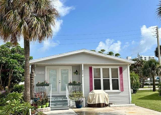 Property at 2129 Nettles Blvd, Jensen Beach, FL 34957, 2 beds, 2 baths