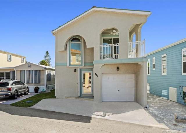 Property at 444 Nettles Blvd, Jensen Beach, FL 34957, 2 beds, 2 baths