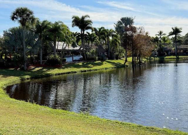 Property at 464 NW Sandtrap Ln, Port Saint Lucie, FL 34986