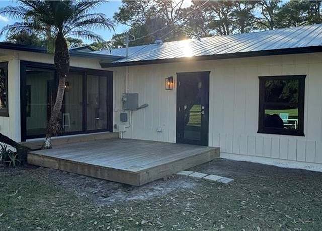 Property at 4225 SW Leighton Farm Ave, Palm City, FL 34990, 3 beds, 2 baths