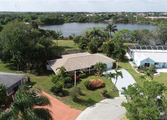 Property at 1792 SE Cascella Ct, Port Saint Lucie, FL 34952, 3 beds, 2 baths