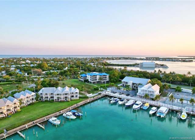 Property at 8302 Marina Villas Dr #8302, Marathon, FL 33050, 3 beds, 2 baths