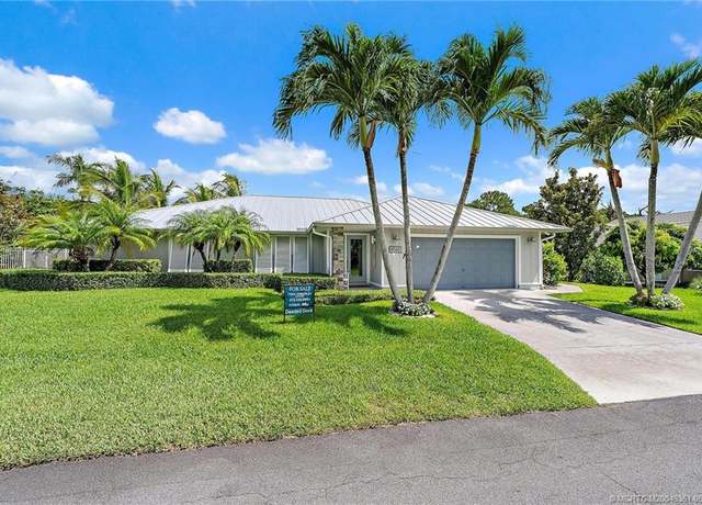Property at 8565 SE Gulfstream Pl, Hobe Sound, FL 33455, 3 beds, 2 baths