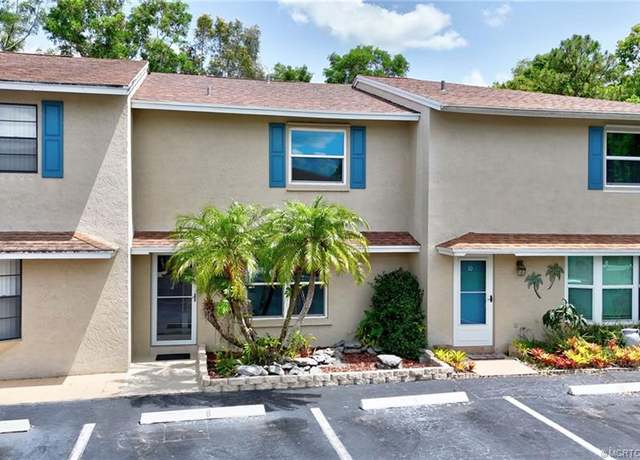 Property at 50 SW Blackburn Ter #8, Stuart, FL 34997, 2 beds, 2.5 baths