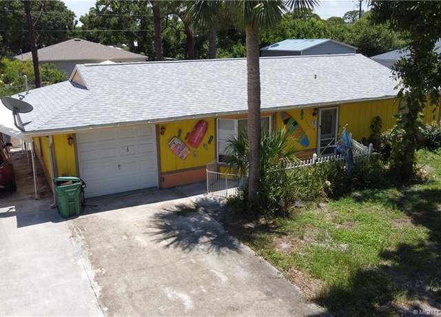 Property at 7501 North Blvd, Fort Pierce, FL 34951, 2 beds, 2 baths
