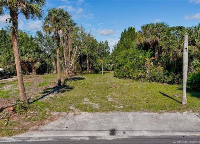 Property at 415 SE Church St, Stuart, FL 34994