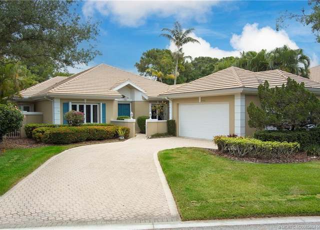 Property at 2376 SW Longwood Dr, Palm City, FL 34990, 3 beds, 2.5 baths