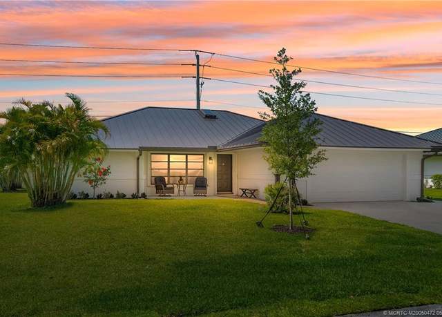 Property at 5110 SE Hanson Cir, Stuart, FL 34997, 3 beds, 2 baths