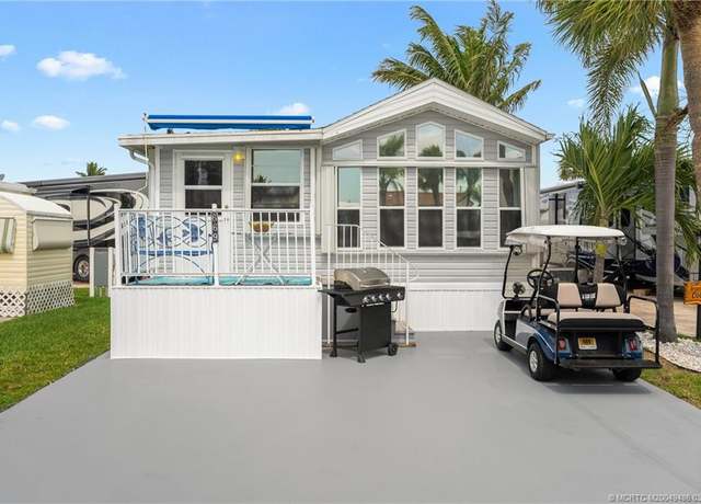 Property at 669 Nettles Blvd, Jensen Beach, FL 34957, 2 beds, 2 baths