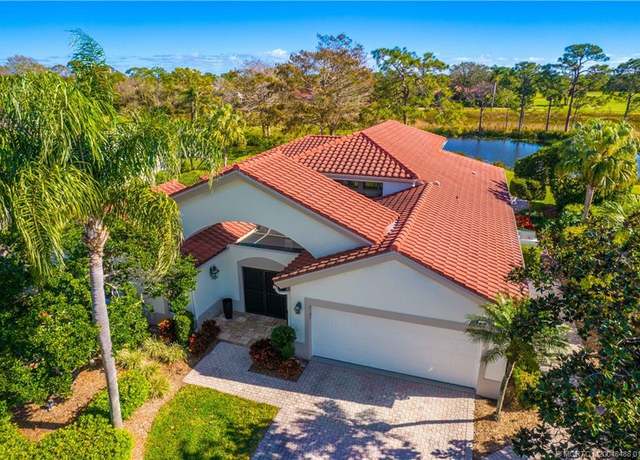 Property at 13304 NW Maplewood Rd, Palm City, FL 34990, 2 beds, 2.5 baths