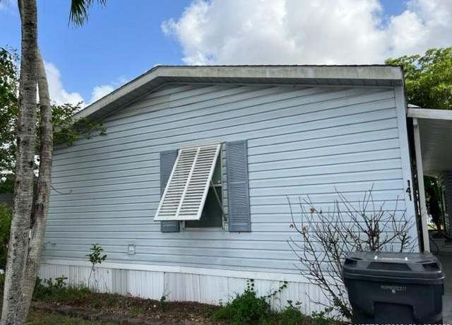 Property at 141 Plantation Blvd, Lake Worth, FL 33467, 2 beds, 2 baths