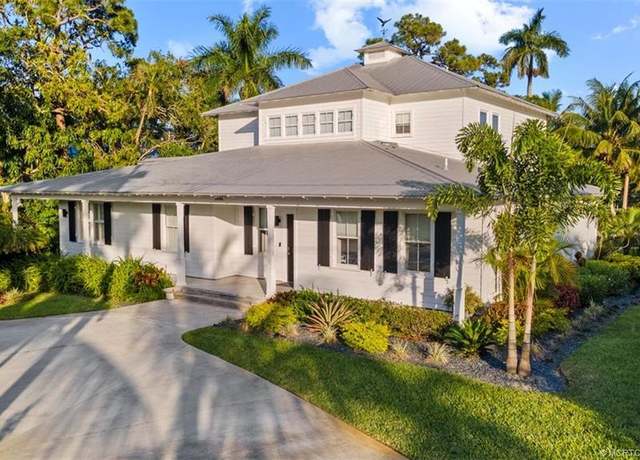 Property at 3404 SE Inlet Harbor Trl, Stuart, FL 34996, 4 beds, 4.5 baths