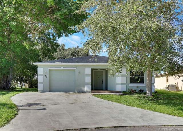Property at 19 Grande Vista Way, Port Saint Lucie, FL 34952, 2 beds, 2 baths