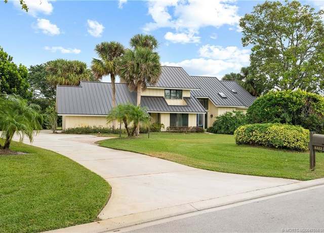 Property at 6323 SE Farmington Pl, Stuart, FL 34997, 3 beds, 4 baths