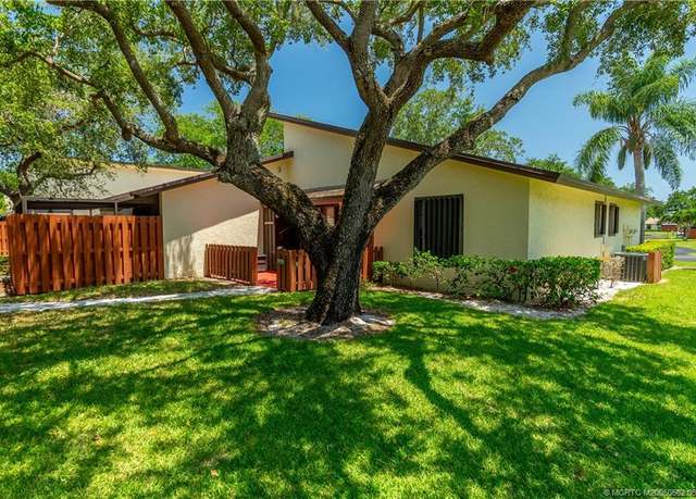 Property at 7970 SE Villa Cir, Hobe Sound, FL 33455, 2 beds, 2 baths