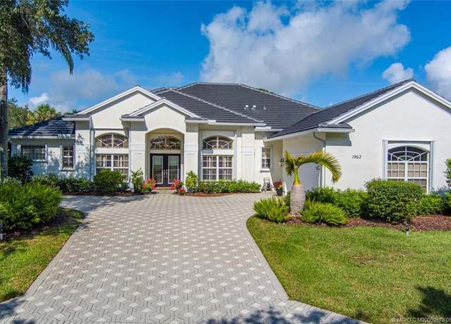 Property at 1962 SW Bradford Pl, Palm City, FL 34990, 3 beds, 3.5 baths