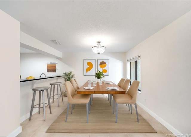 Property at 1659 SW Crossing Cir, Palm City, FL 34990, 3 beds, 2.5 baths