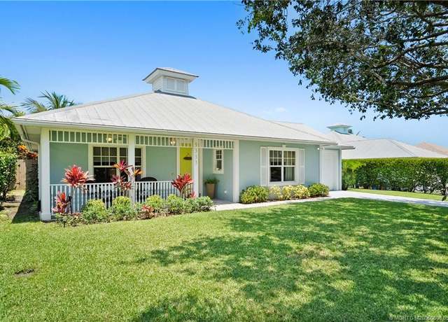 Property at 9333 SE Saturn St, Hobe Sound, FL 33455, 2 beds, 2 baths