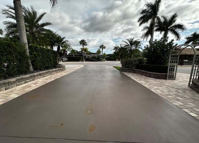 Property at 374 NW Foursome Ln, Port St Lucie, FL 34986