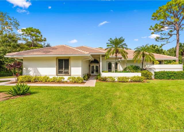 Property at 1505 NW Buttonbush Cir, Palm City, FL 34990, 3 beds, 2.5 baths