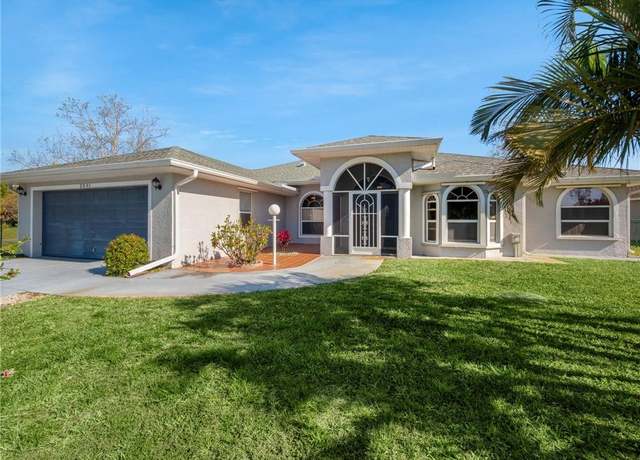 Property at 2801 SE Hutchings Ave, Port Saint Lucie, FL 34952, 4 beds, 3.5 baths