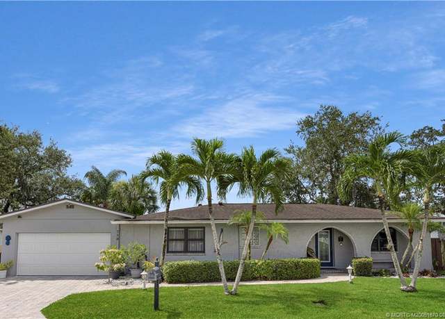 Property at 750 SW Salerno Rd, Stuart, FL 34997, 2 beds, 2 baths