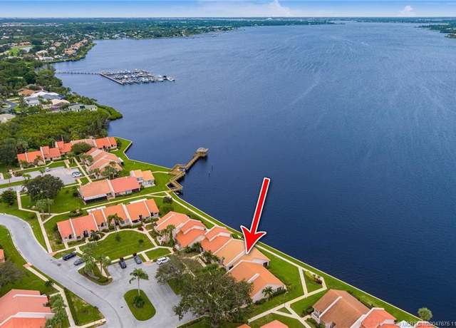 Property at 3513 SE Sandpiper Cir, Port Saint Lucie, FL 34952, 3 beds, 3 baths