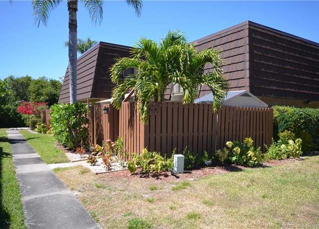 Property at 5678 SE Riverboat Dr #129, Stuart, FL 34997, 2 beds, 2.5 baths