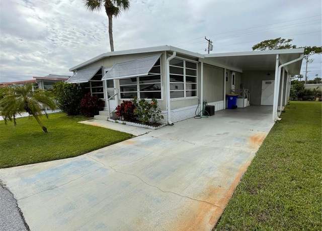 Property at 2540 SE Penny Ln, Stuart, FL 34994, 2 beds, 2 baths